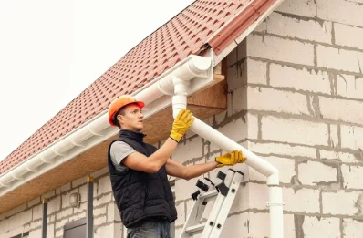 Pose et remplacement de gouttières à Oltingue